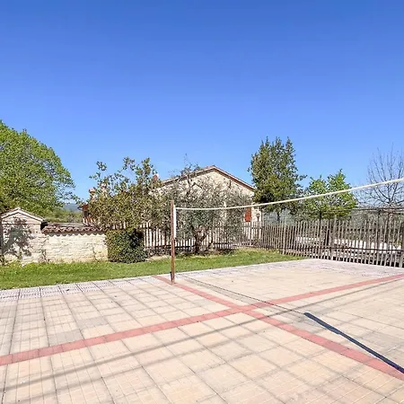 Dom wakacyjny 1 Bedroom Beautiful In